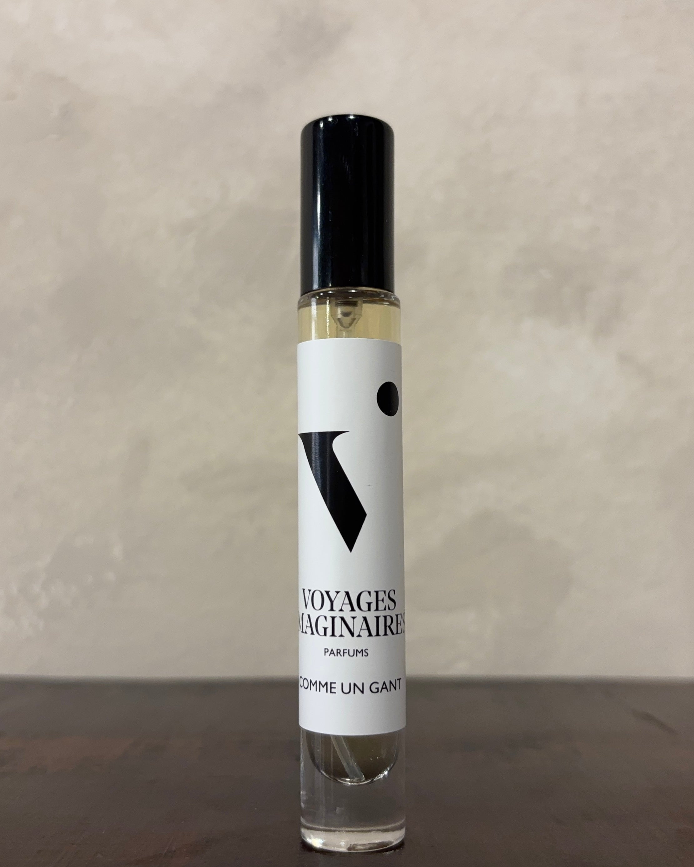 Comme Un Gant - VOYAGES IMAGINAIRES