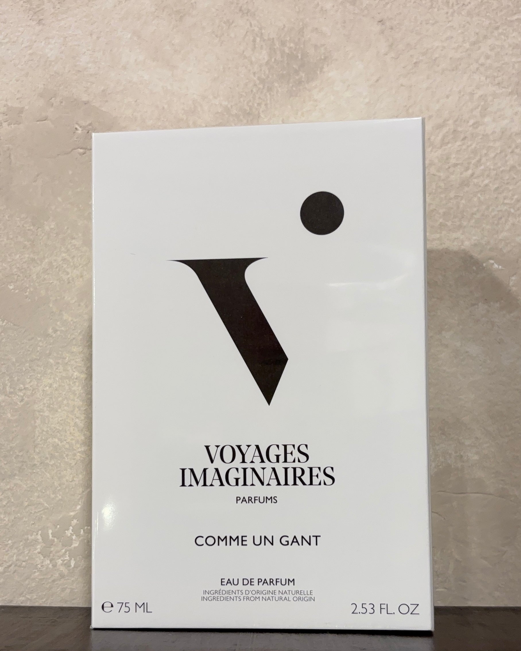 Comme Un Gant - VOYAGES IMAGINAIRES